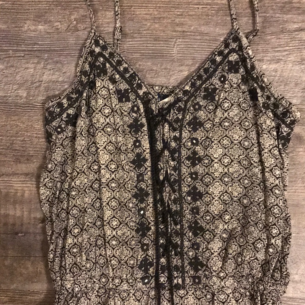 Romper - Picture 2 of 5